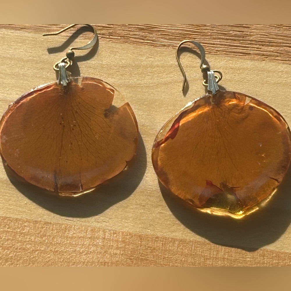 3/$30✨🍁Artisan Leaf Resin Earrings🍁🍂🍃🍁🍂Hand Crafted Earrings